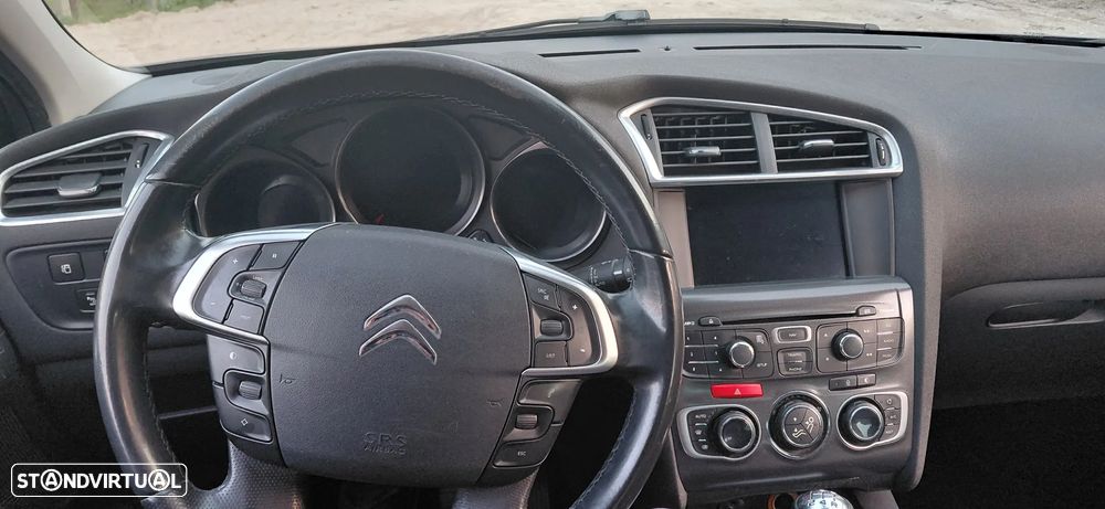 Citroën C4 HDi 90 Attraction - 15