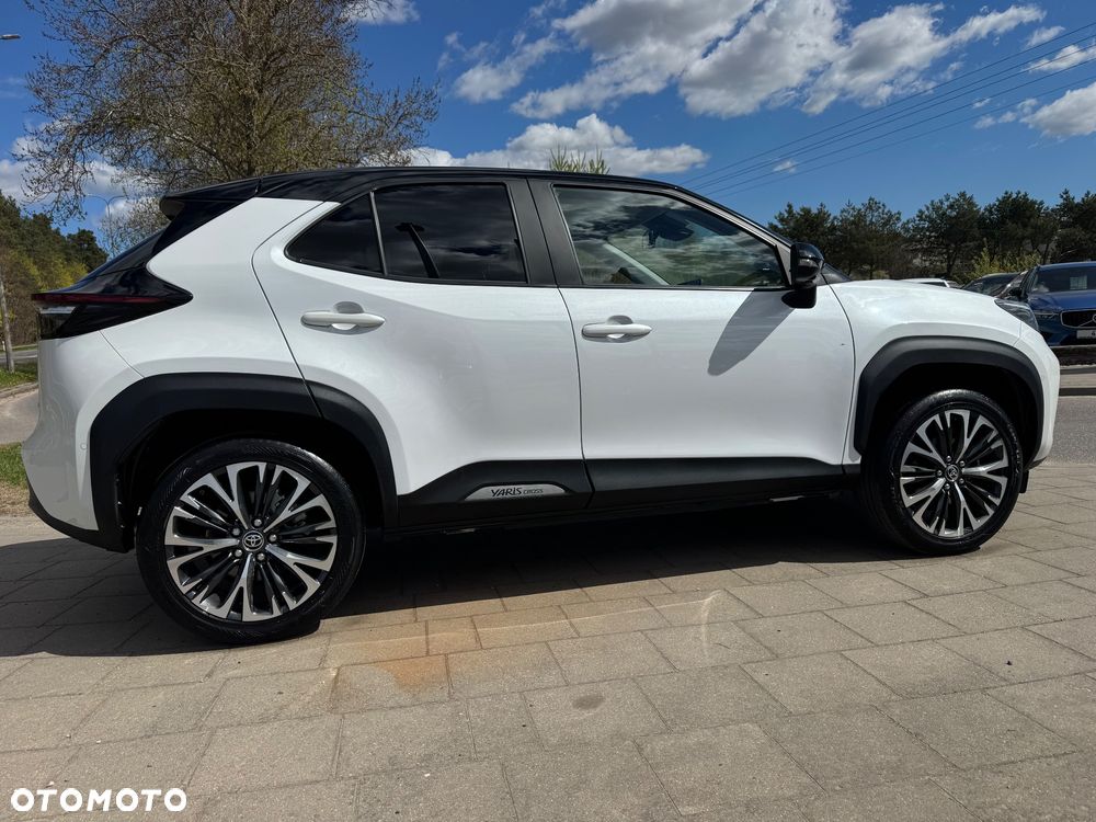 Toyota Yaris Cross Hybrid 1.5 Executive - 11