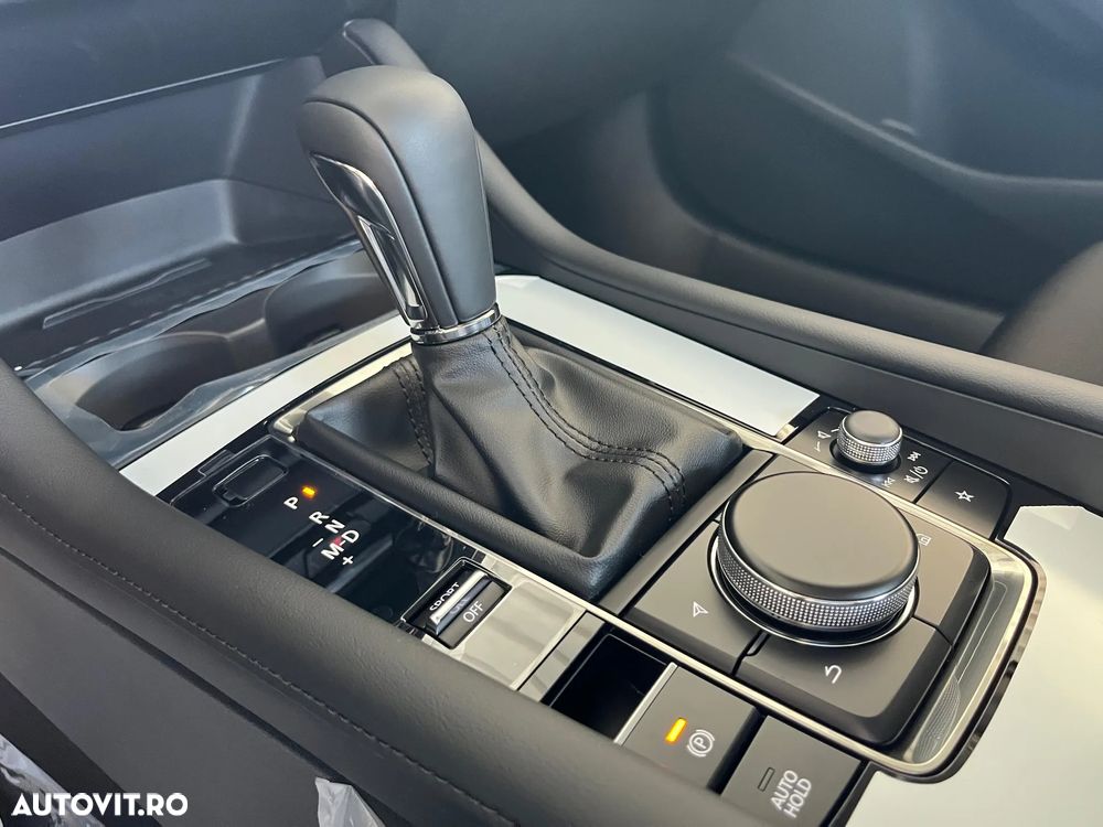 Mazda 3 e-Skyactiv X186 AT MHEV Center-Line - 15