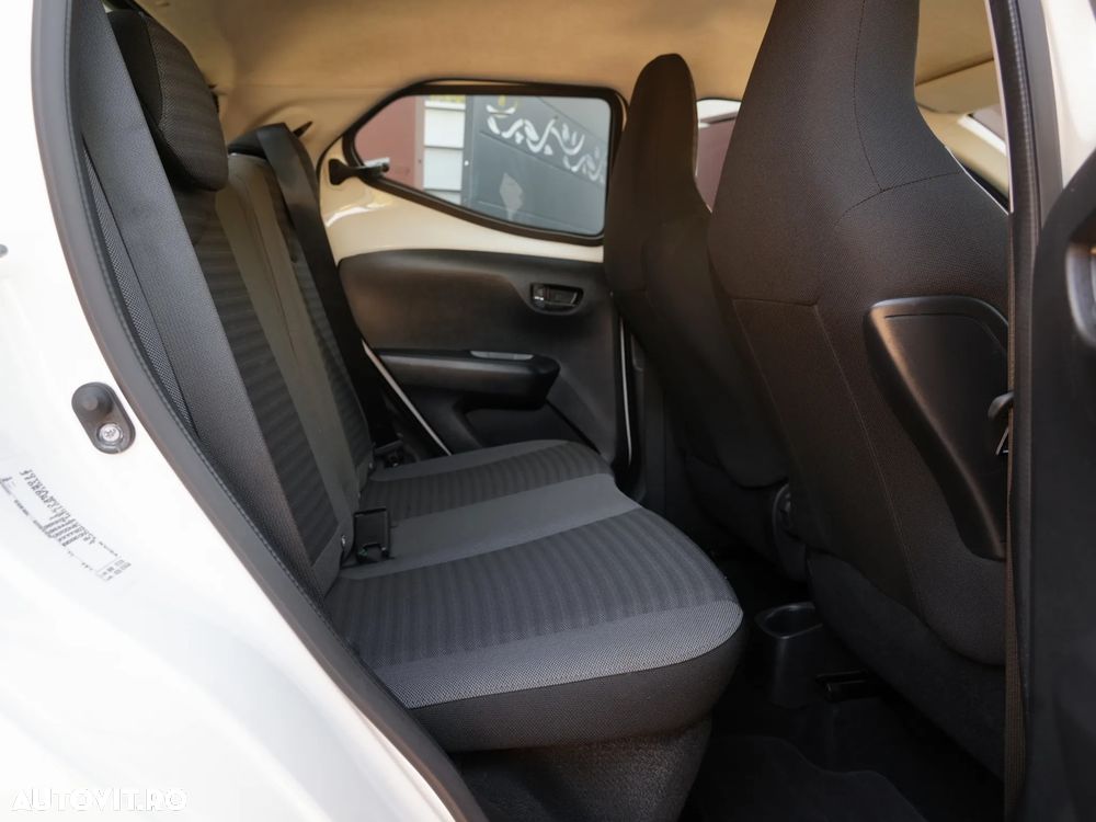 Toyota Aygo 1.0 MultiMode X - clusiv - 9