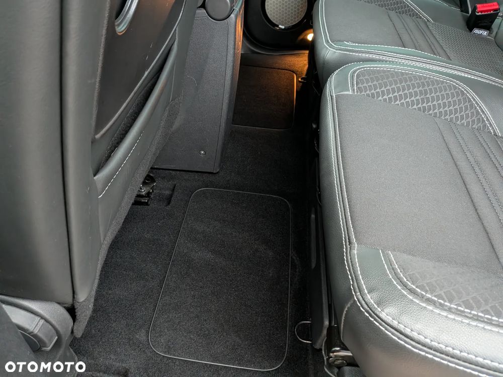 Renault Scenic dCi 110 EDC Bose Edition - 17