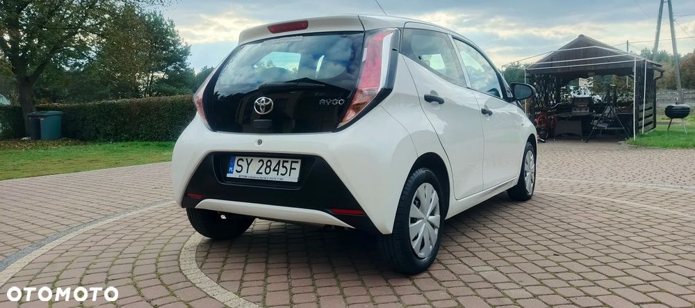 Toyota Aygo 1.0 VVT-i Sprint EU6 - 10
