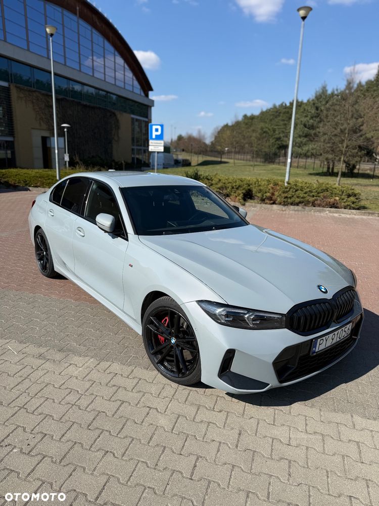 BMW Seria 3 330i M Sport - 17