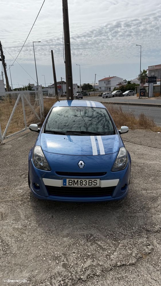 Renault Clio 1.6 16V 130 Gordini - 1