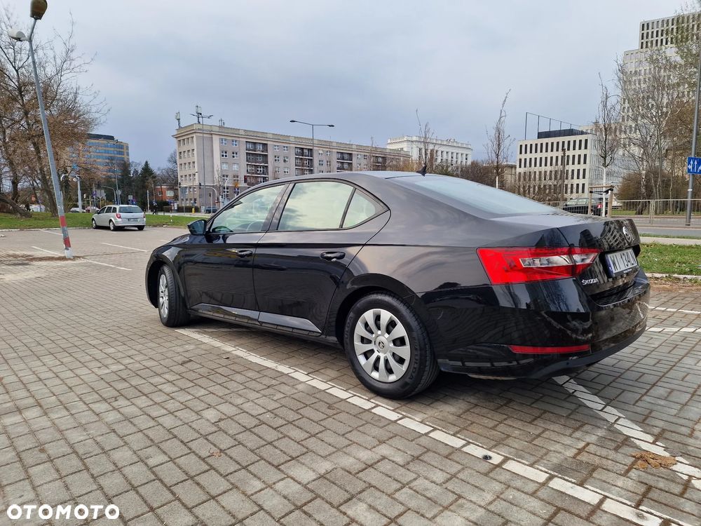 Skoda Superb 1.4 TSI Ambition - 14