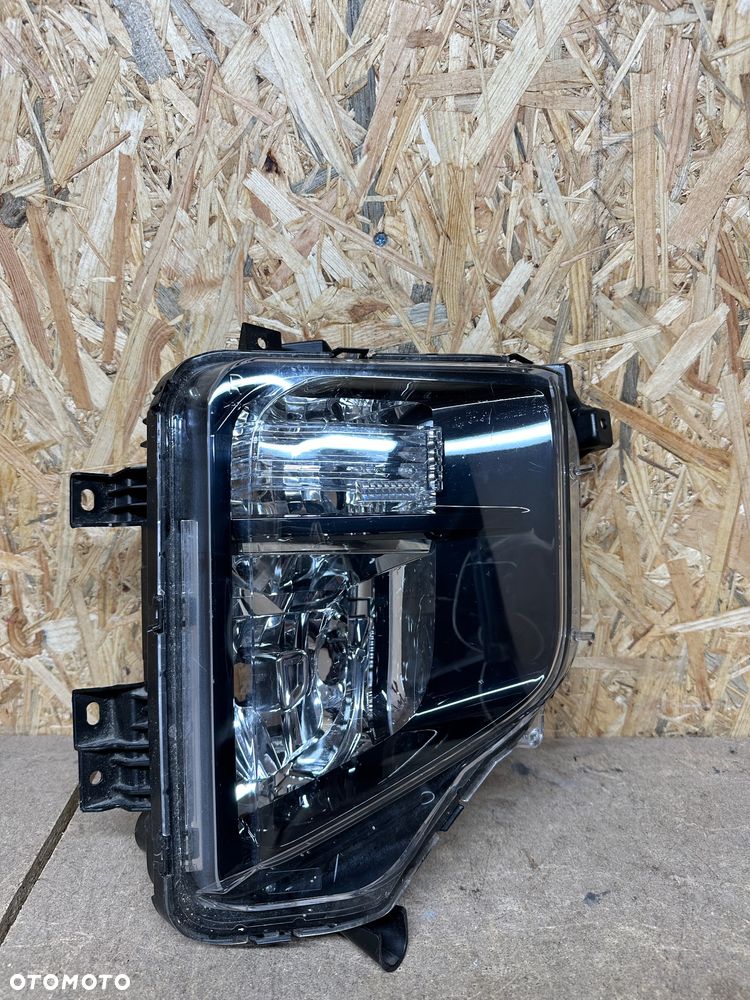 MITSUBISHI L200 HALOGEN PRAWY DRL 8315A058 - 1