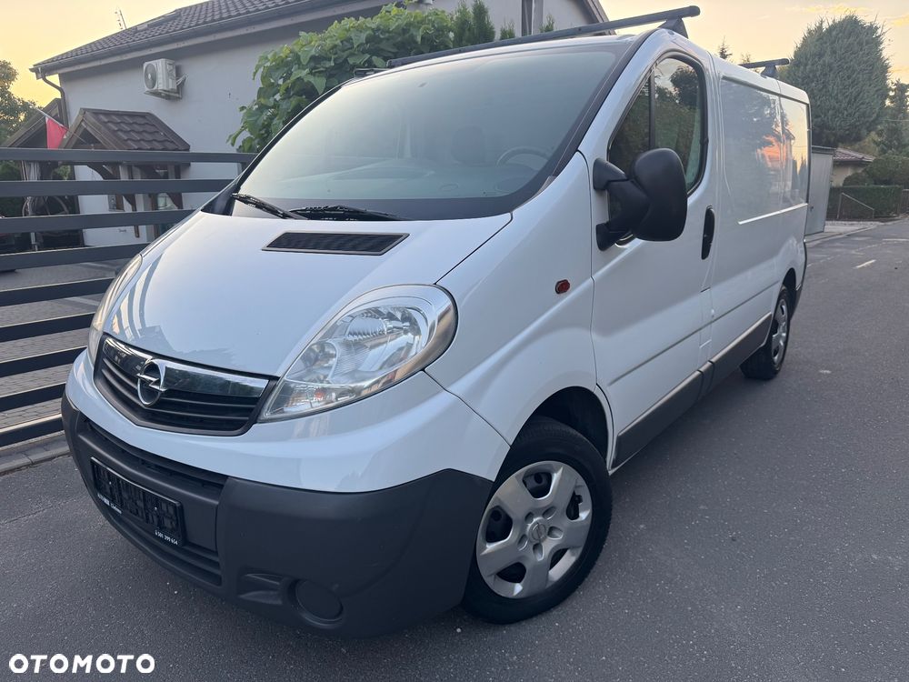 Opel Vivaro - 11