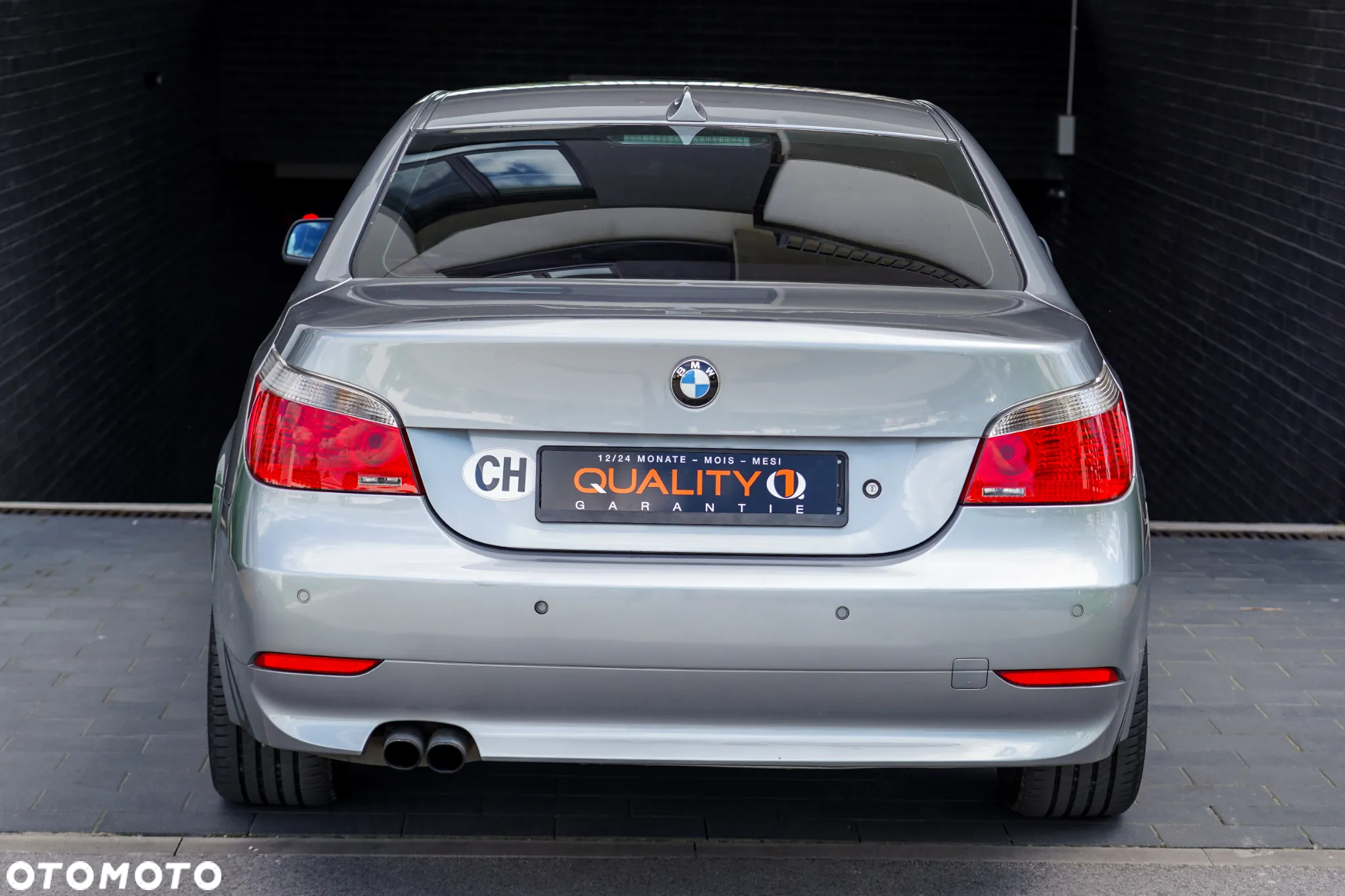 BMW Seria 5 525xi - 11