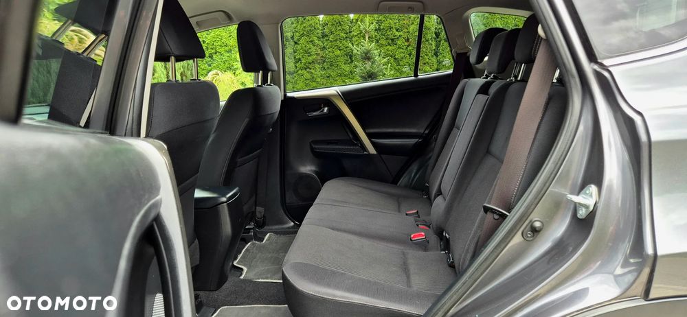 Toyota RAV4 2.0 D-4D Premium - 9
