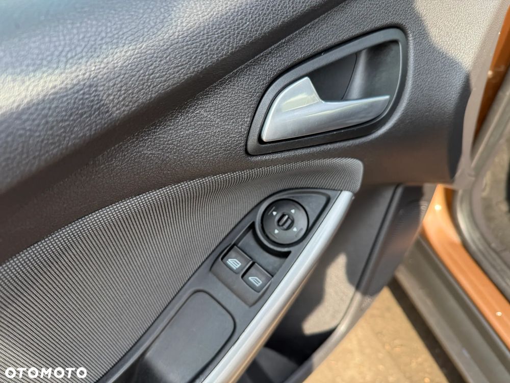 Ford Focus 1.6 TDCi ECOnetic 88g Start-Stopp-System Trend - 12