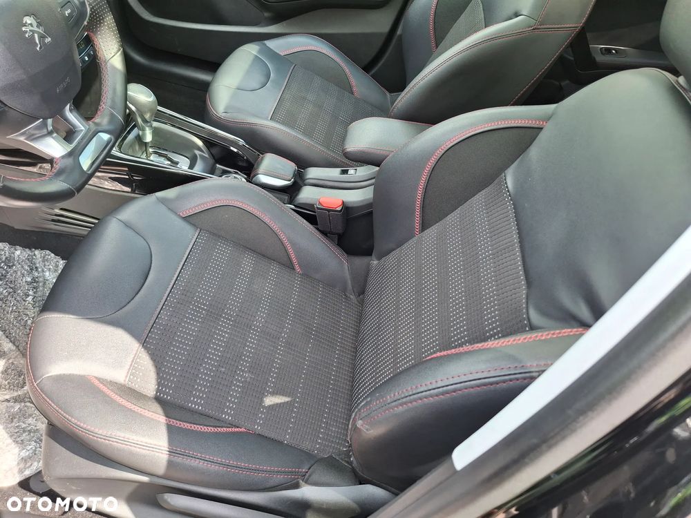 Peugeot 2008 - 14
