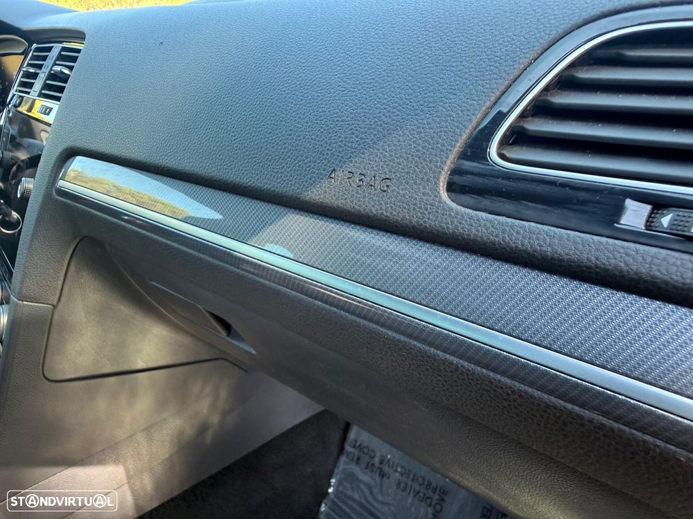 VW Golf 1.6 TDI R-Line DSG - 16
