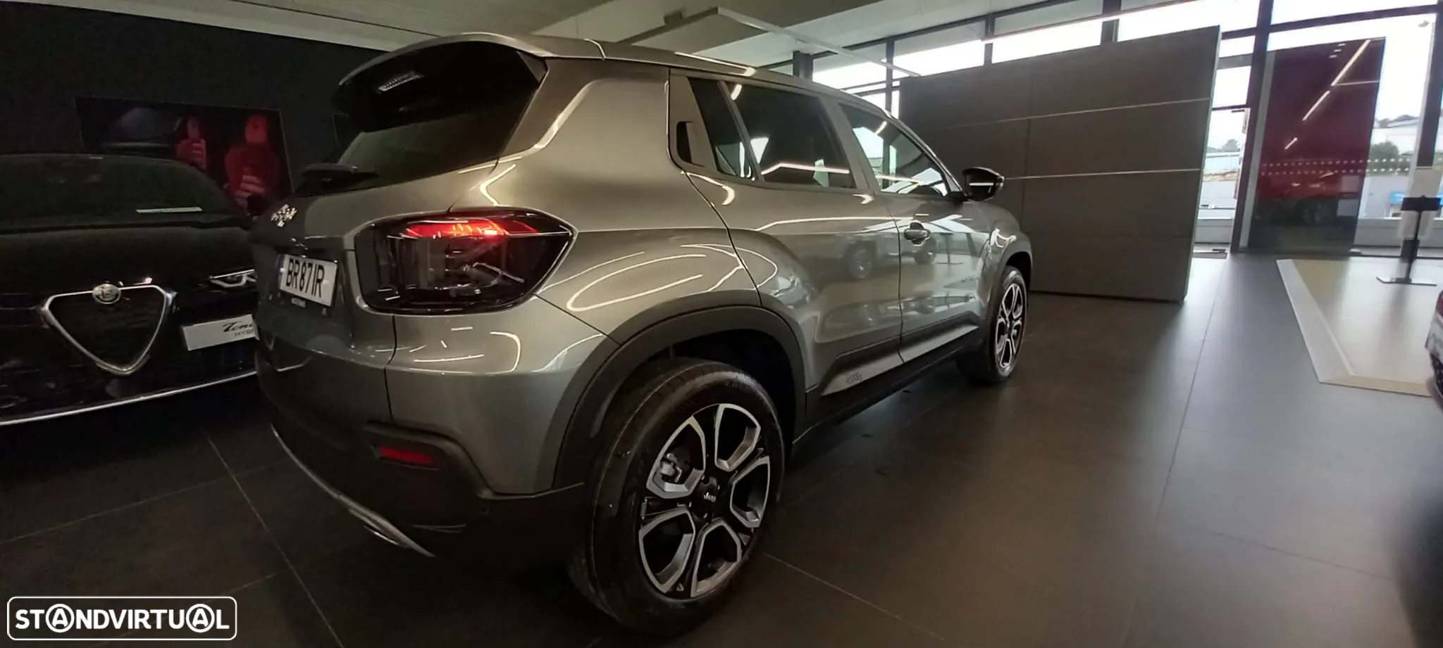 Jeep Avenger 1.2 e-Hybrid Altitude DCT - 7