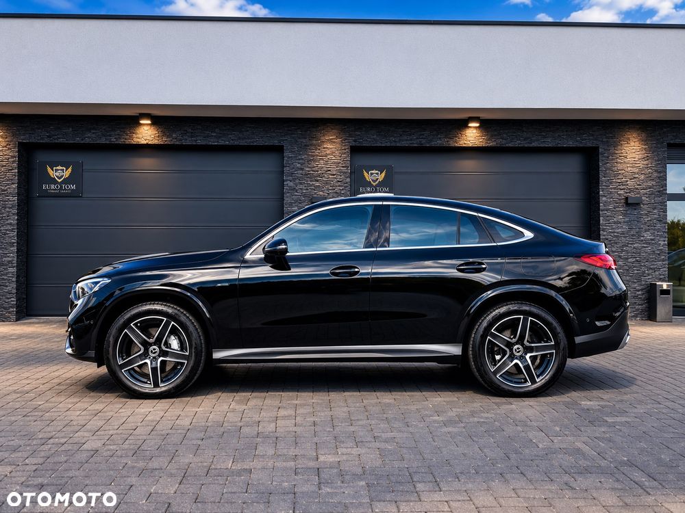 Mercedes-Benz GLC 300 e 4Matic 9G-TRONIC AMG Line Advanced - 1