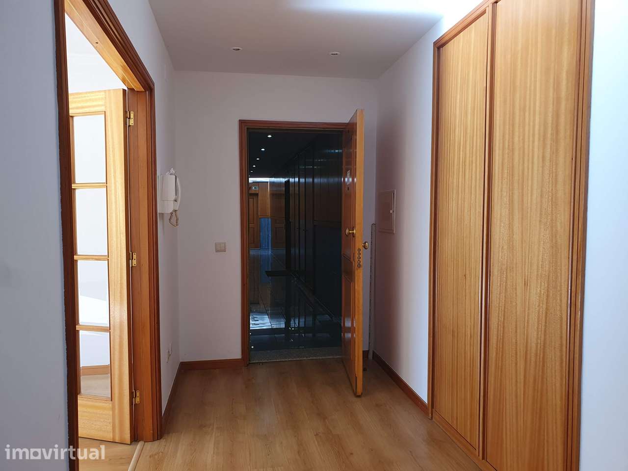 Apartamento T2 - Vila Nova de Gaia - Grande imagem: 2/17