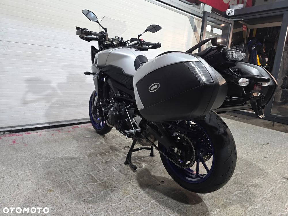 Yamaha MT - 18