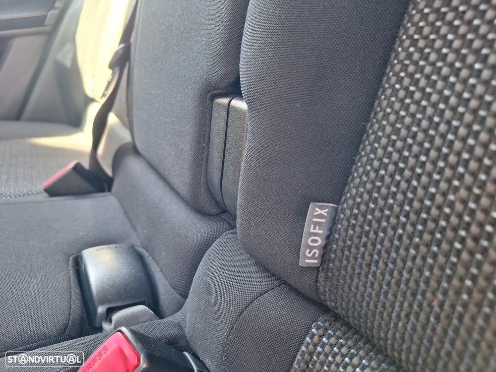 Toyota Auris 1.8 HSD JLL17 - 31