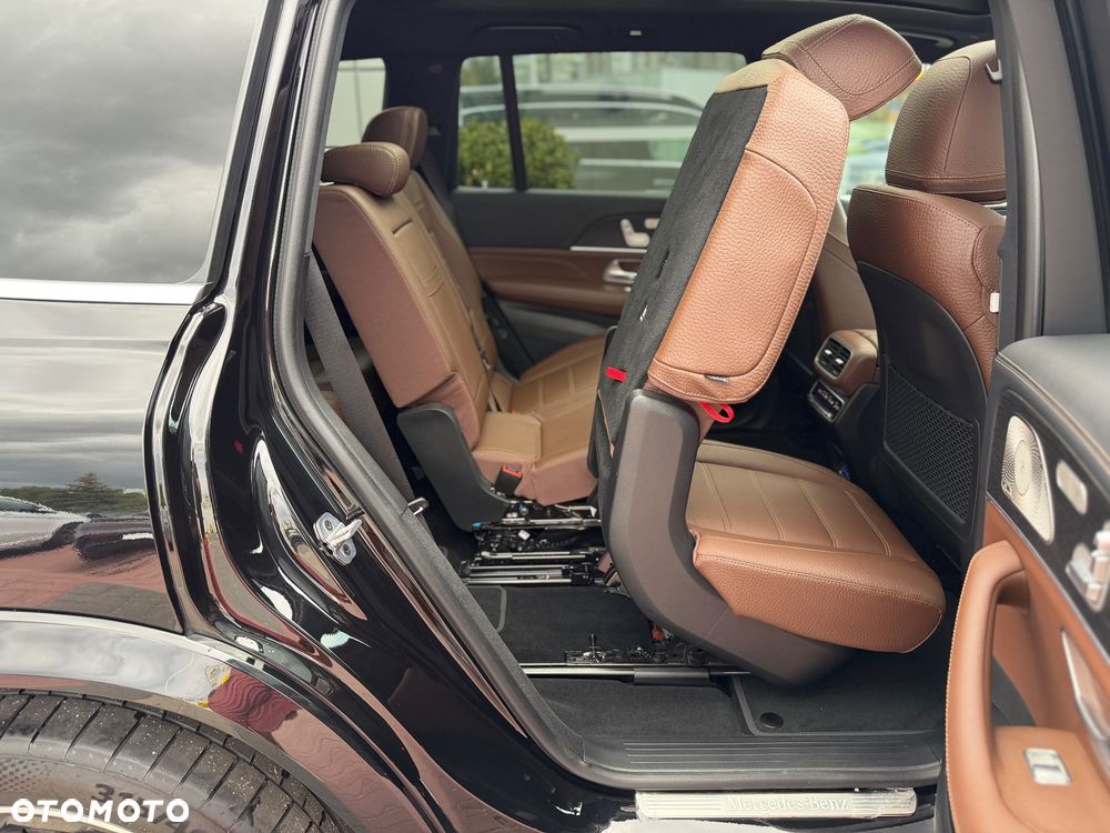 Mercedes-Benz GLS - 30