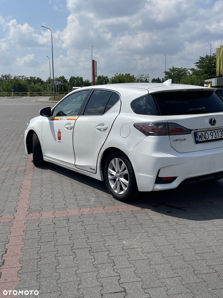 Lexus CT - 2