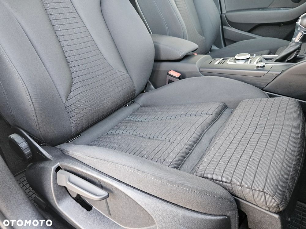 Audi A3 Sportback 2.0 TDI (clean diesel) quattro S tronic Attraction - 24