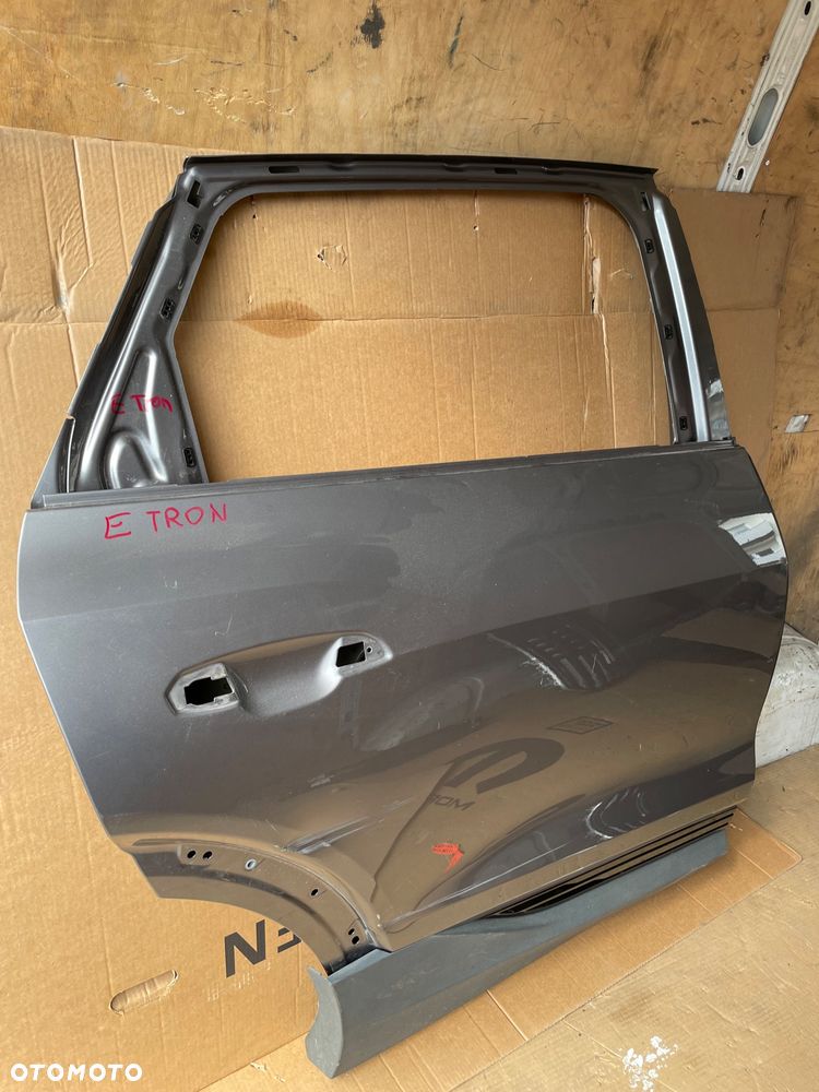 DRZWI PRAWE TYŁ TYLNE AUDI Q4 E TRON 4KE 4KE8074KE - 4