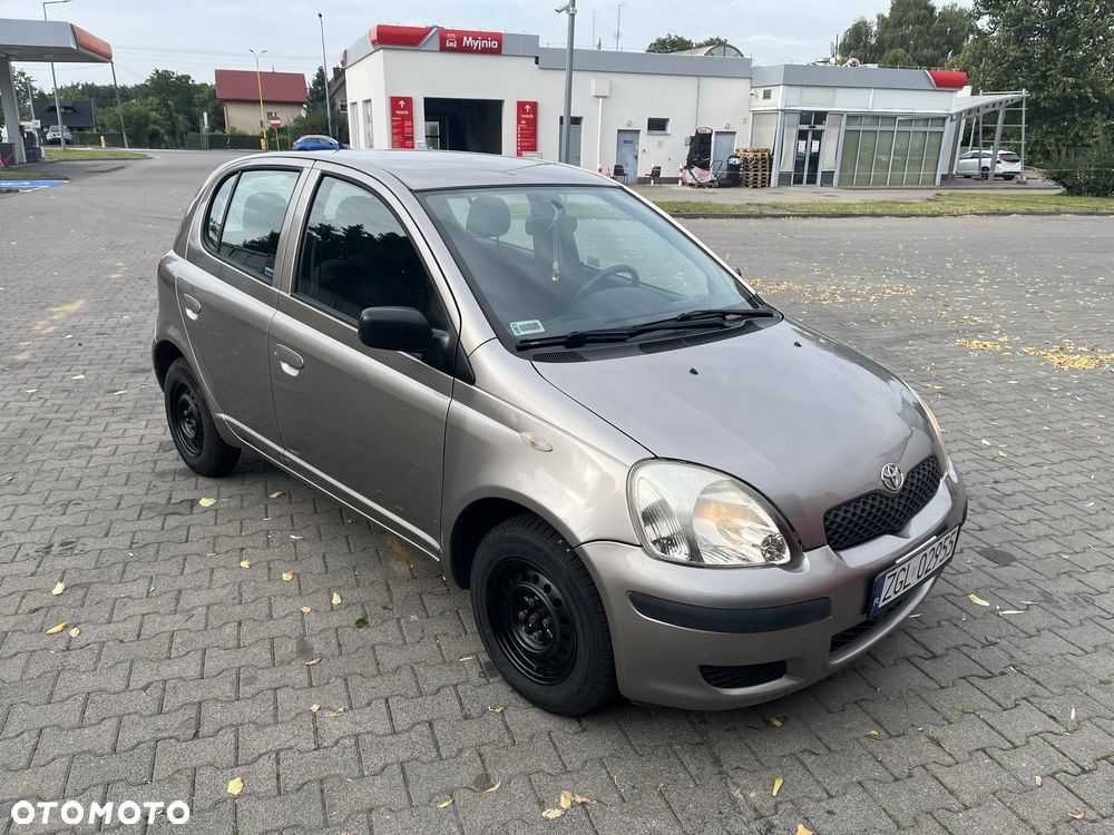 Toyota Yaris - 2