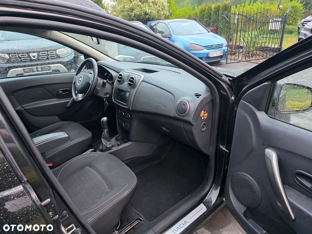 Dacia Logan TCe 90 Prestige - 12