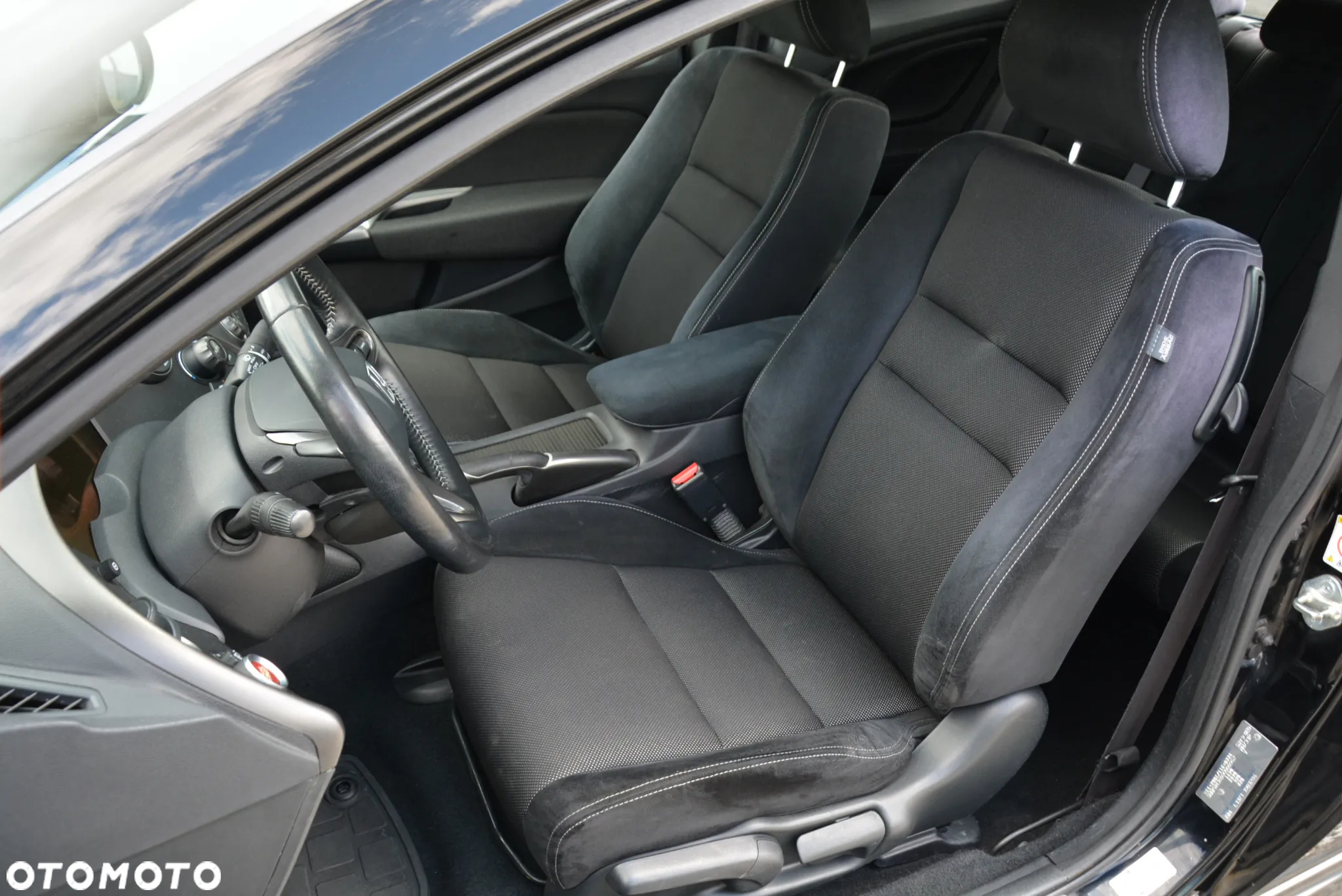 Honda Civic 1.4 i-VTEC Sport - 28