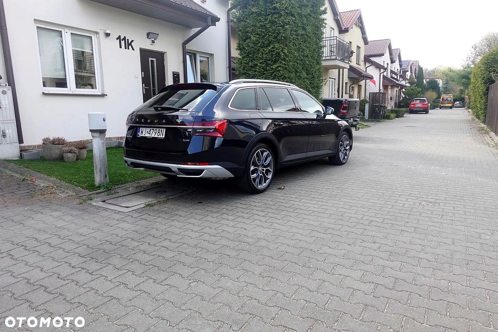 Skoda Superb 2.0 TSI 4x4 Scout DSG - 11