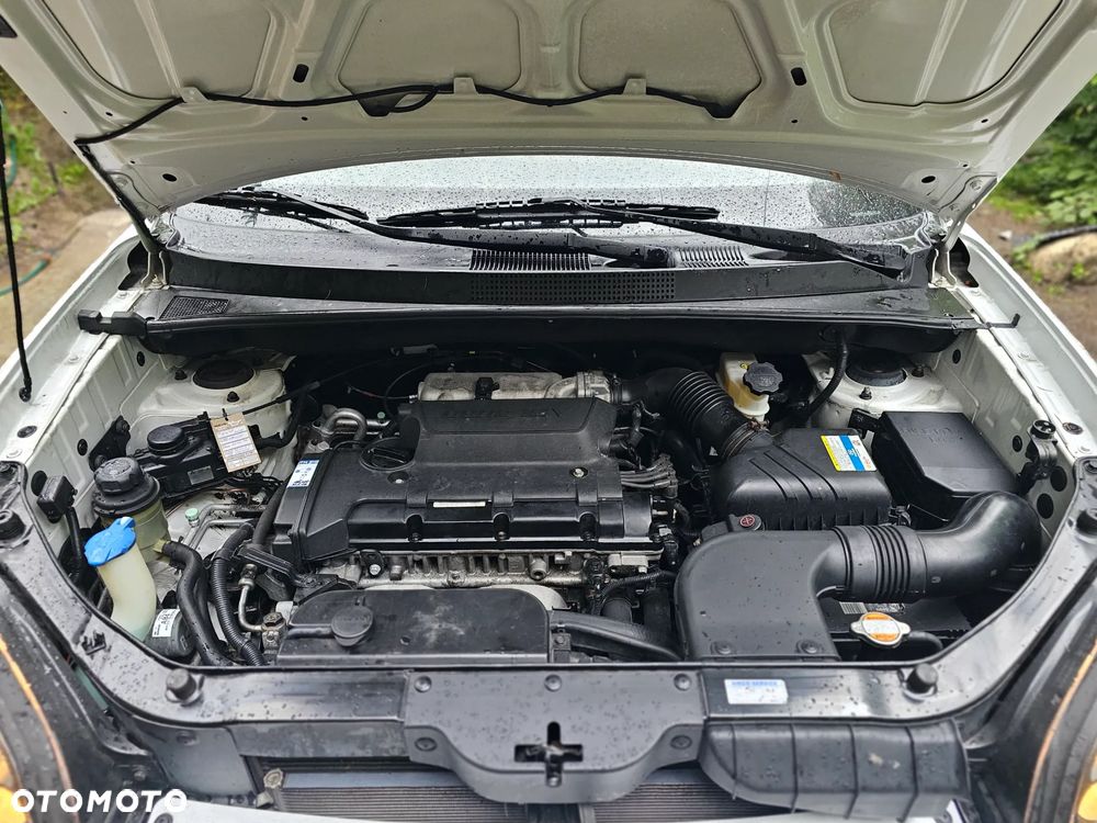 Hyundai Tucson 2.0 4WD GLS - 26