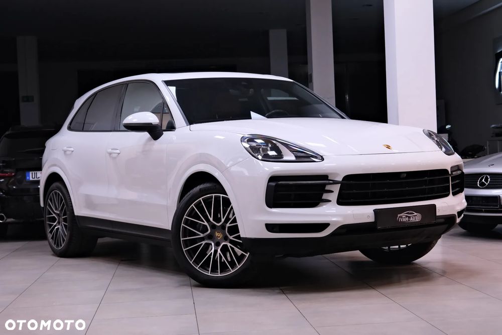 Porsche Cayenne - 2