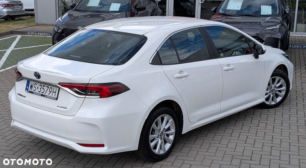 Toyota Corolla 1.8 Hybrid Comfort - 11
