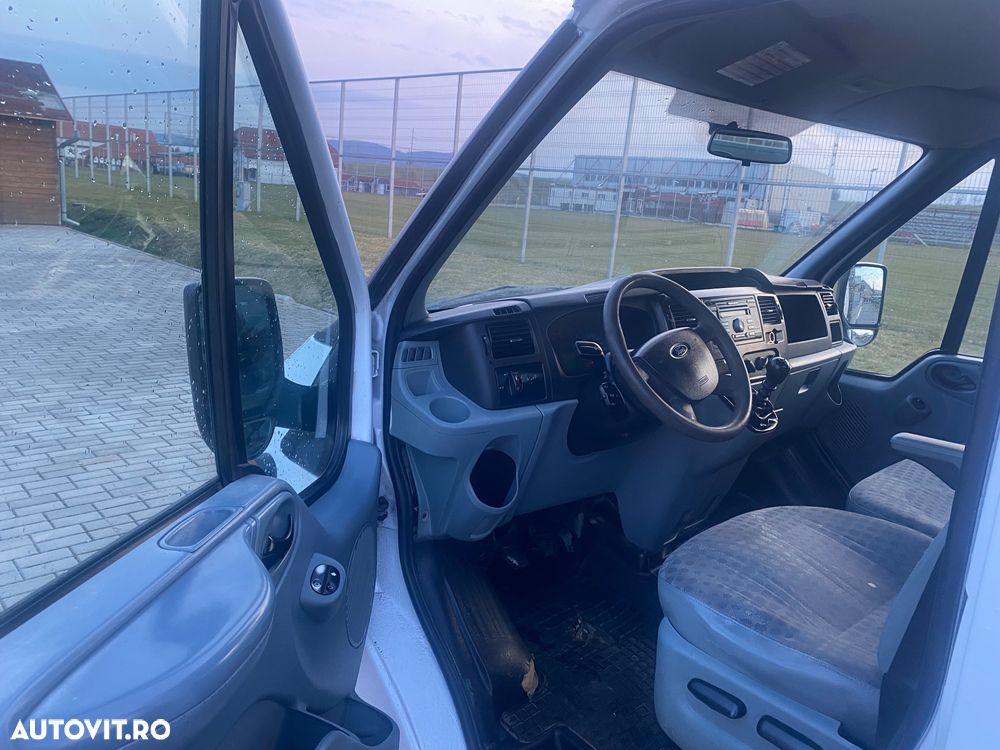 Ford Transit - 9
