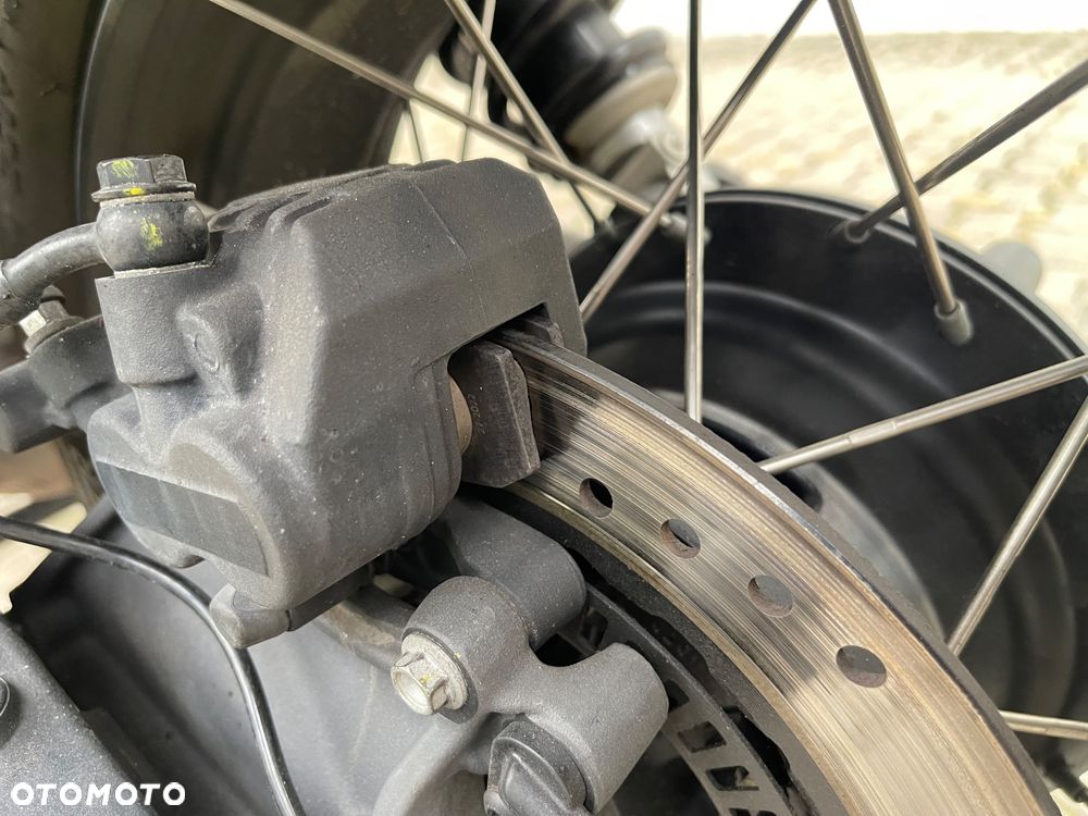 Moto Guzzi V85 - 18