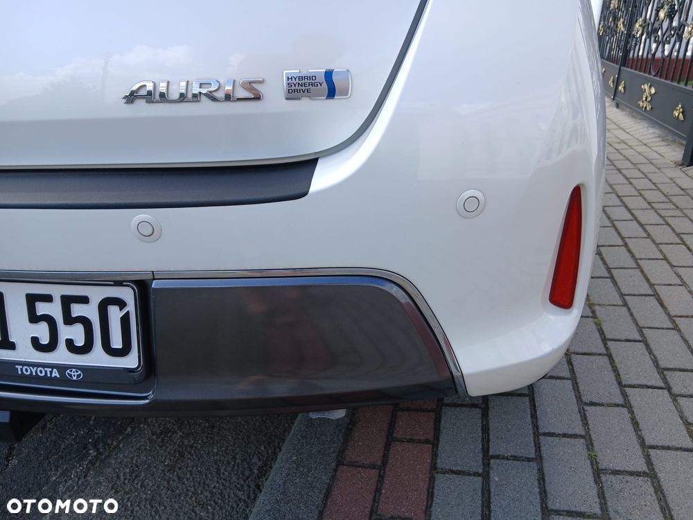 Toyota Auris 1.8 HSD Prestige - 11