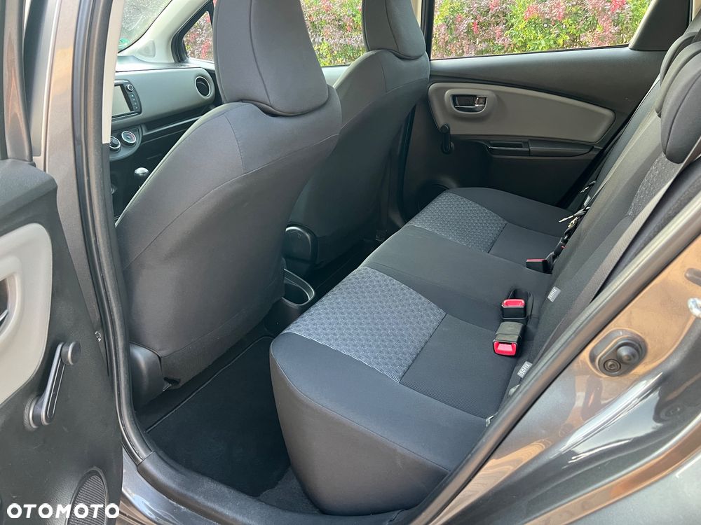 Toyota Yaris 1.33 Premium - 11