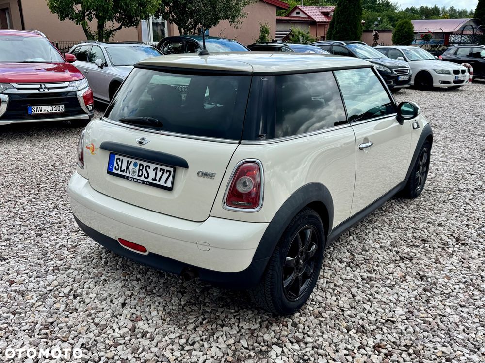 MINI ONE Standard - 4