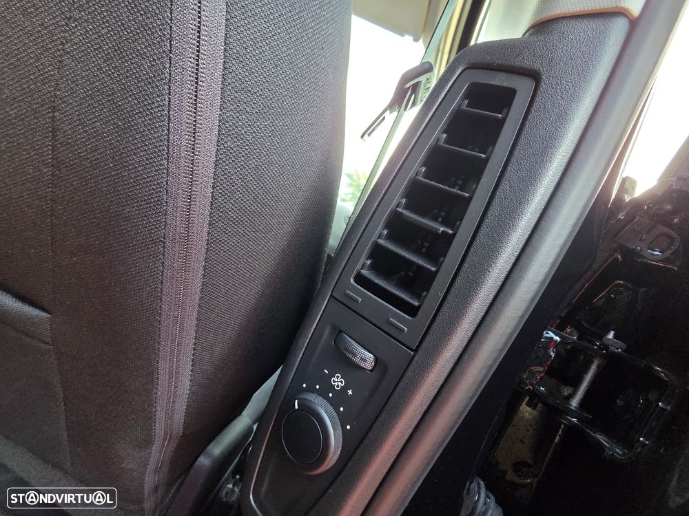 Citroën Grand C4 Spacetourer BlueHDi 130 Stop&Start C-SERIES - 18