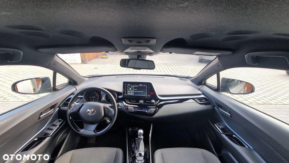 Toyota C-HR - 11