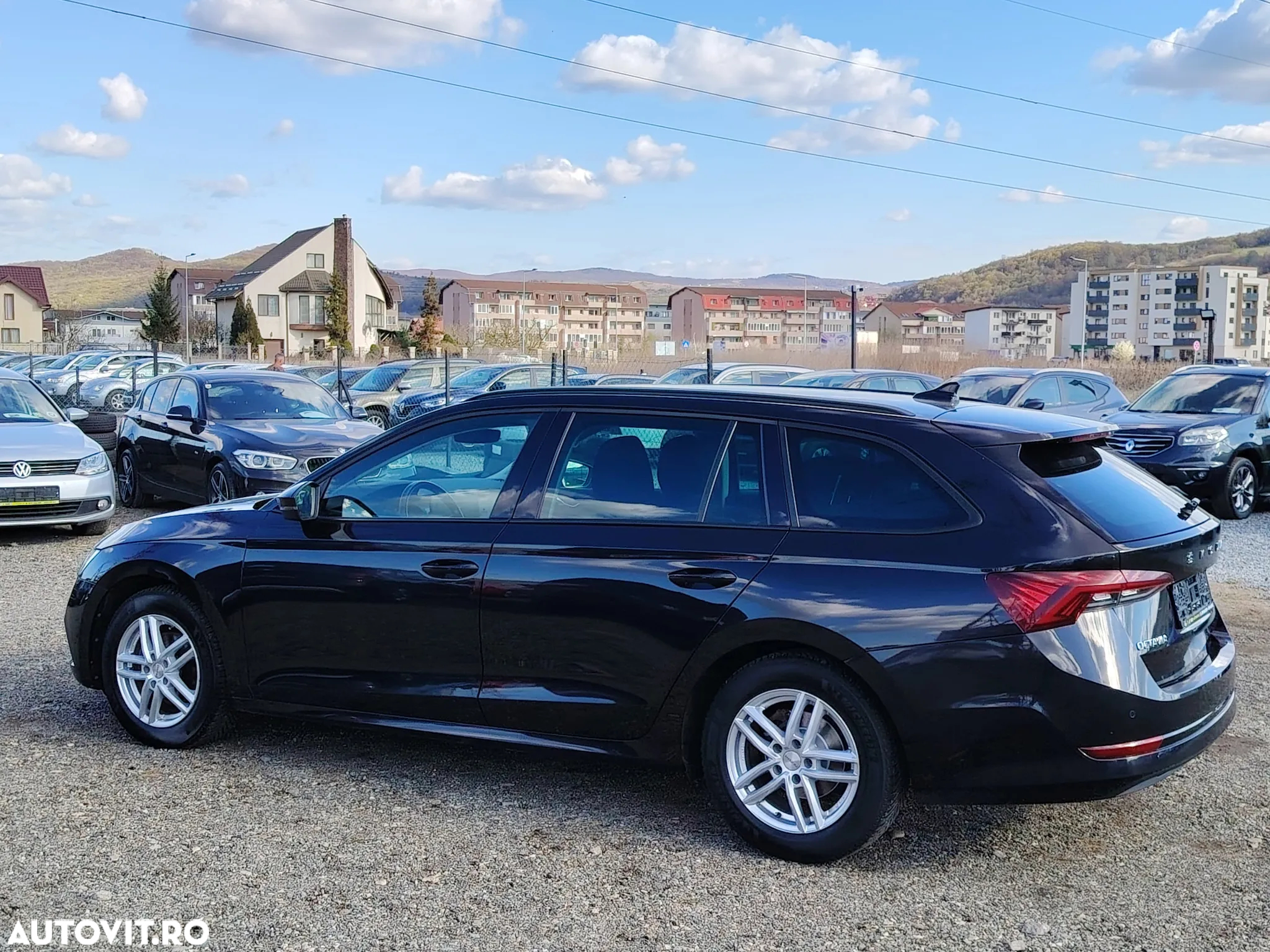 Skoda Octavia Combi 2.0 TDI DSG Style - 15