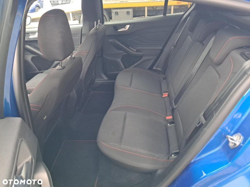 Ford Focus - 17