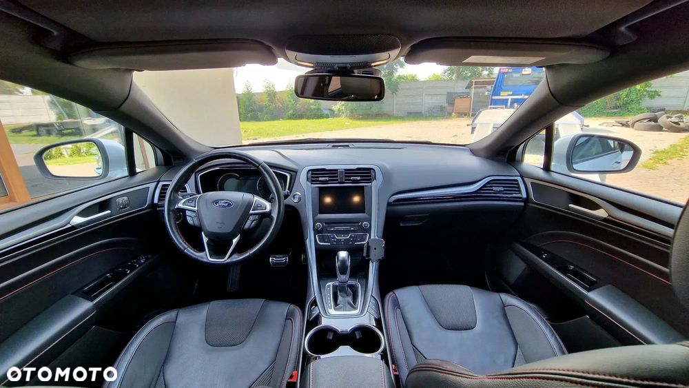 Ford Mondeo 2.0 TDCi ST-Line PowerShift - 14
