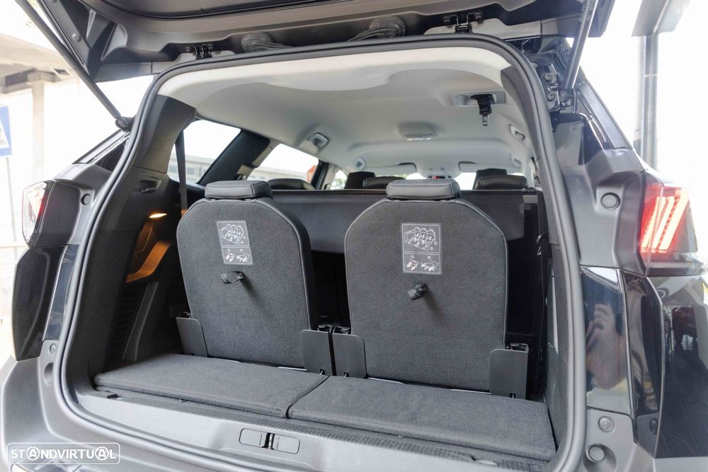 Peugeot 5008 1.2 PureTech Allure EAT8 - 23
