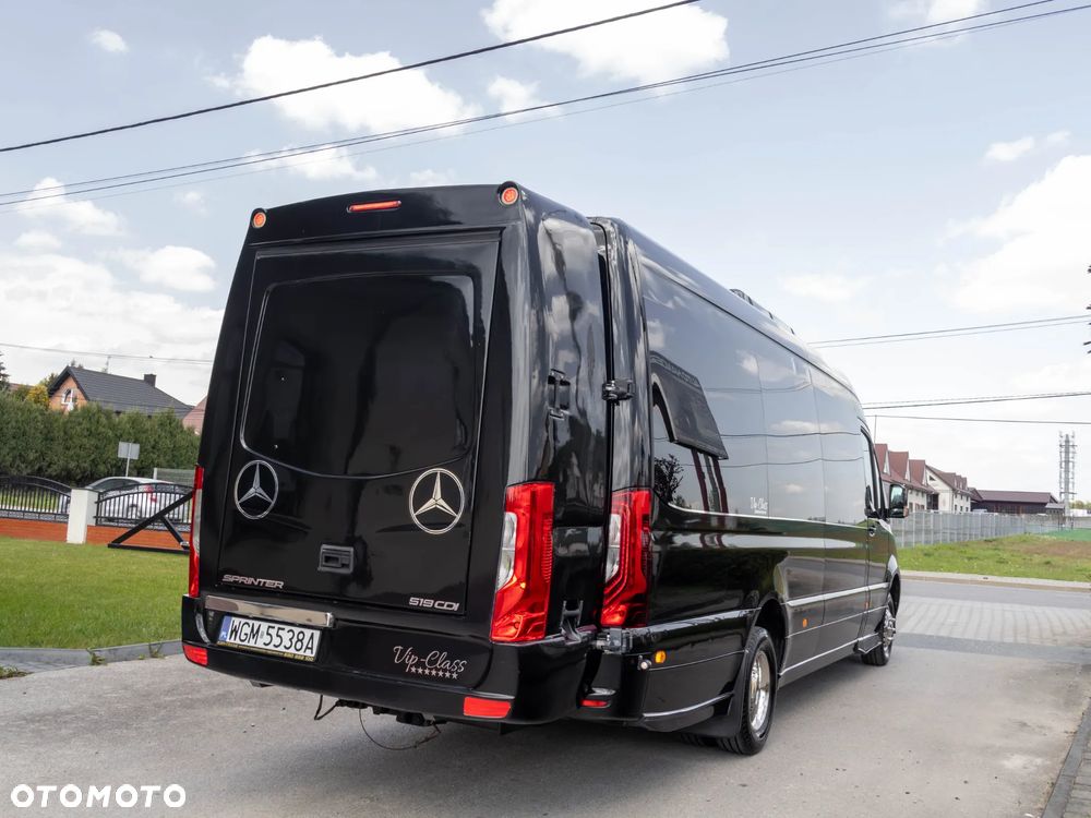 Mercedes-Benz SPRINTER 3.0 V6 / AUTOBUS 21-MIEJSC / ZABUDOWA MERCUS + PLECAK / AUTOMAT / TV + LODÓWKA / FULL WERSJA / ZNIKOMY PRZEBIEG 70 TYŚ KM! / STAN FABRYCZNIE NOWY! - 35