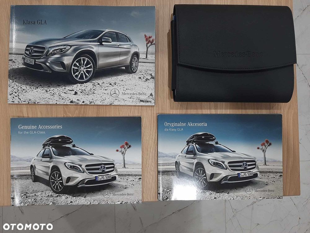 Mercedes-Benz GLA - 24