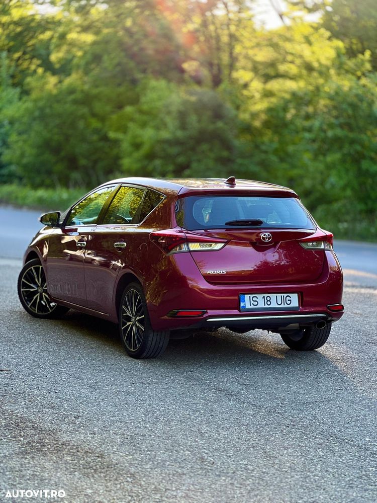 Toyota Auris 1.2 L Turbo Sol + - 6