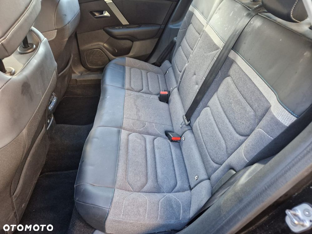 Citroën C4 1.2 PureTech Max S&S EAT8 - 18