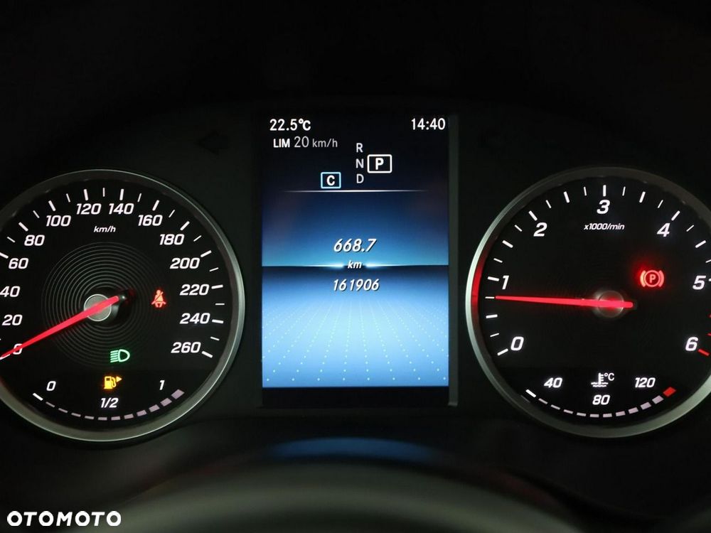 Mercedes-Benz Klasa C 220 d 9G-TRONIC Avantgarde - 23