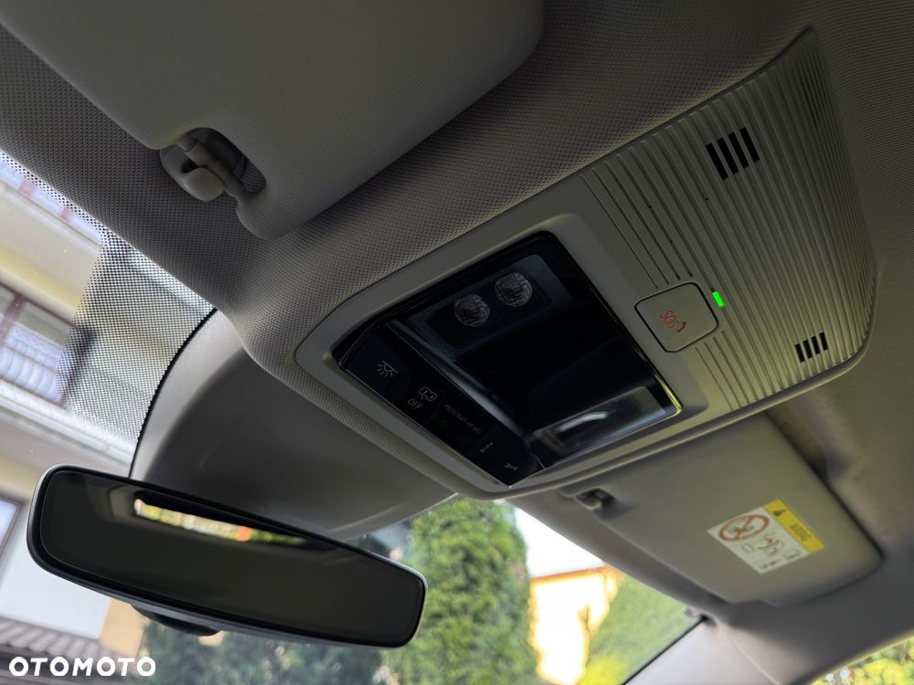 Volkswagen Golf VIII 1.5 TSI EVO Life - 31