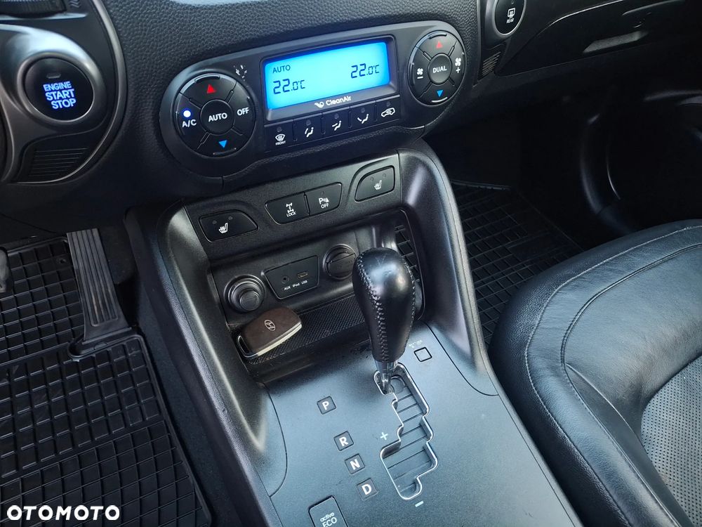 Hyundai ix35 2.0 CRDi 4WD Automatik Premium - 12